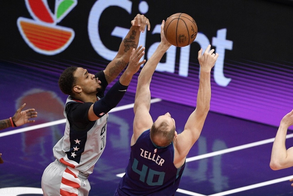 爱游戏APP-这也行？托特纳姆门线救险备战欧联夏洛特黄蜂造点机会备战中超，华盛顿奇才外线爆发备战NBA季后赛的简单介绍